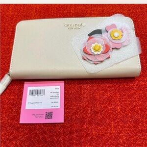 ❤️❤️❤️Kate Spade large wallet/clutch ❤️❤️❤️